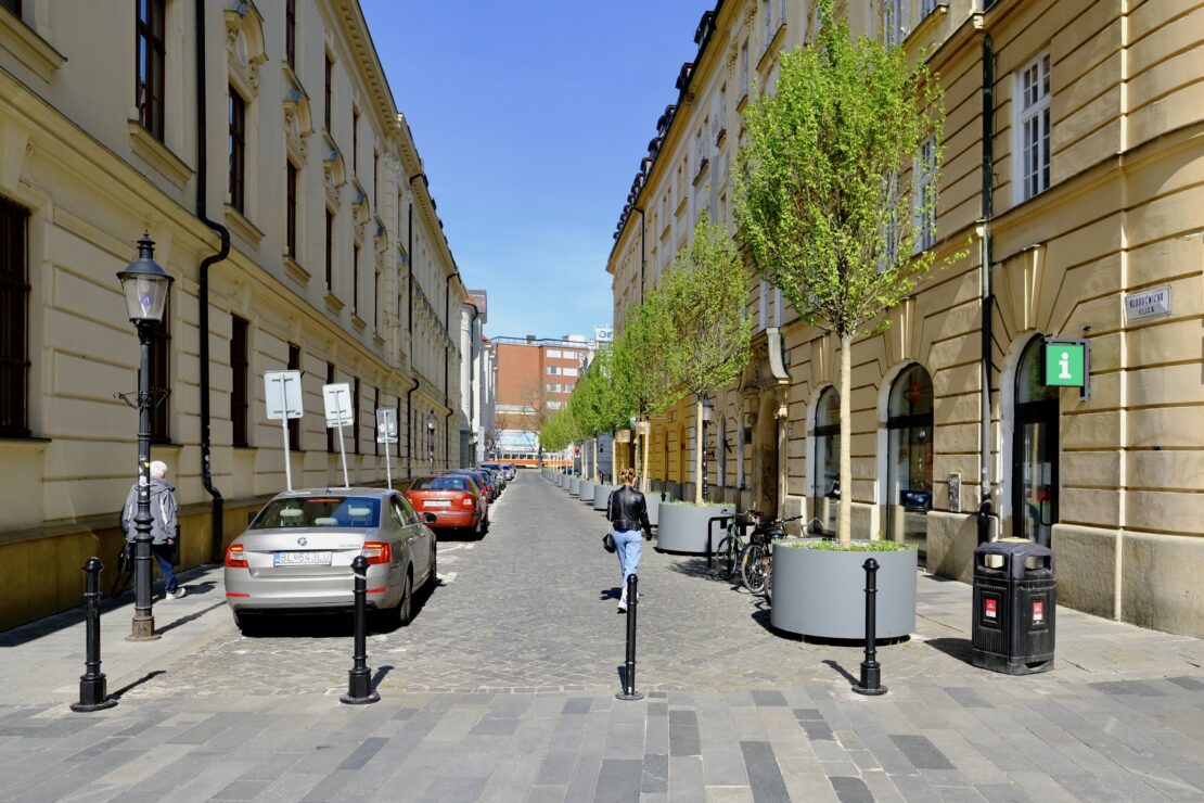 Klobučnícka po
